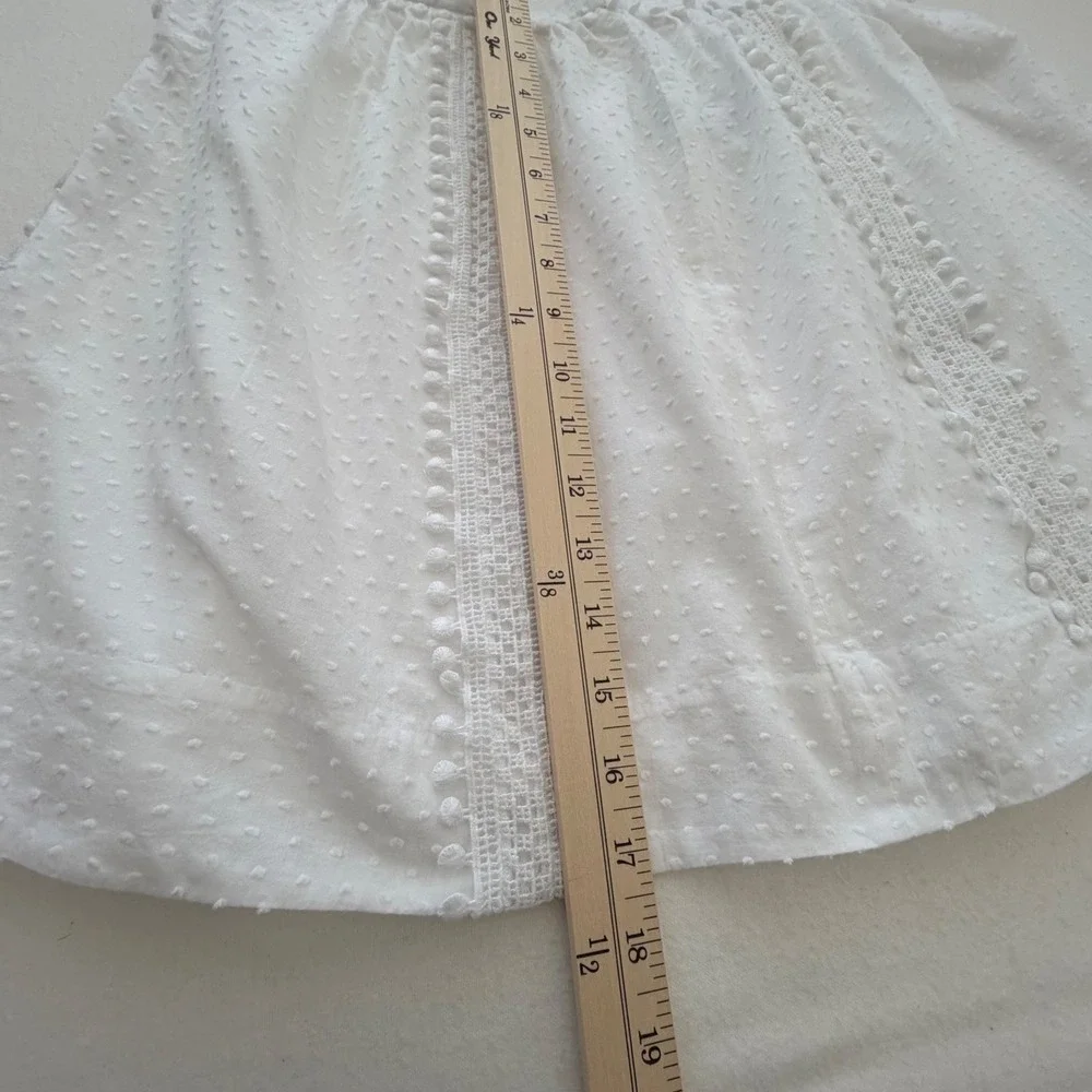 J.Crew Mini Skirt Crochet Lace White Cotton Swiss Dot Pom Pom Summer Boho 8 EUC - Picture 11 of 14